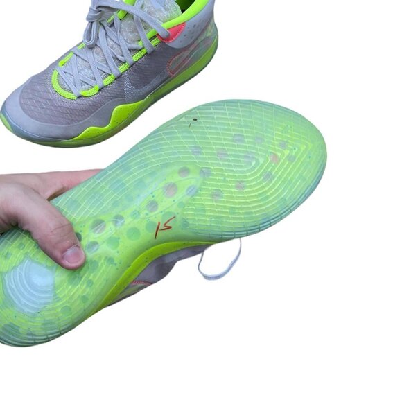 BRAND NEW Nike KD 12 90s Kid Mens Size 9.5 - Picture 8 of 15